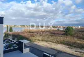 ZADAR, PRIVLAKA - Novogradnja! Stan samo 60 metara od plaže! S3, Privlaka, Wohnung