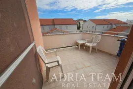 DVOSOBNI APARTMAN, 400 m OD MORA, VRSI - MULO, Nin, Appartamento