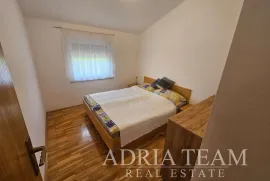 DVOSOBNI APARTMAN, 400 m OD MORA, VRSI - MULO, Nin, Appartamento