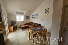 DVOSOBNI APARTMAN, 400 m OD MORA, VRSI - MULO, Nin, Appartamento