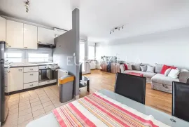 Zagreb, Vrbani komforna garsonjera 47 m2, Zagreb, Apartamento