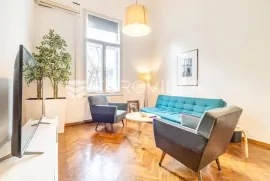 Zagreb, Donji Grad, Bogovićeva luksuzan dvosoban stan 54 m2, Flat