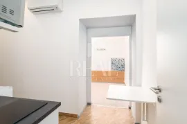 Prilika za investiciju u centru grada 70m2 !, Rijeka, Appartment