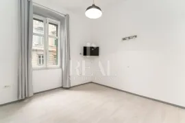 Prilika za investiciju u centru grada 70m2 !, Rijeka, Appartment