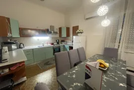 Rijeka, Porto Baroš, Stan površine 90m2, Rijeka, Flat