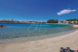 Otok Rab- Moderna vila s bazenom i pogledom na more, Rab, Σπίτι