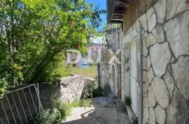 ŠIBENIK, ZLARIN - Kamena kuća s pogledom na more, Šibenik - Okolica, Дом