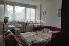 Novi Beograd, Blok 4 (Politehnička akademija), Bulevar Zorana Đinđića, 2.5, 70m2, Novi Beograd, Wohnung