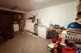 Prodaja, Novi Zagreb, stan 224m2 sa garažom i VPM, Zagreb, Apartamento