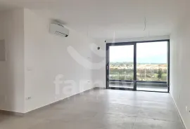 KVALITETNA NOVOGRADNJA PENTHOUSE SA ČETIRI SPAVAĆE SOBE, Pula, Apartamento