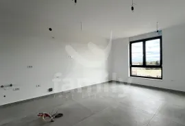 KVALITETNA NOVOGRADNJA PENTHOUSE SA ČETIRI SPAVAĆE SOBE, Pula, Appartment