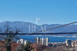 TRSAT-ODLIČNA LOKACIJA, 3S+DB, POGLED, BALKON I TERASA, Rijeka, Appartment