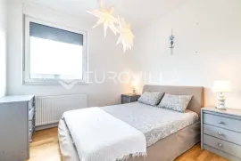 Zagreb, Rudeš, novogradnja,luksuzan trosoban stan NKP 57,65 m2 s garažom, Zagreb, Appartement