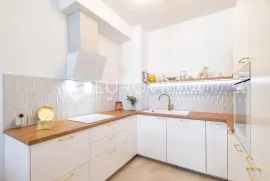 Zagreb, Heinzelova VMD, trosoban stan, PRVI NAJAM, NKP 87 m2, Zagreb, Appartement