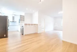 Zagreb, Martićeva, prekrasan novouređen trosoban stan NKP 103,62 m2, Zagreb, Appartamento