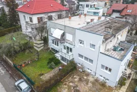 Zagreb, Šalata, stambena zgrada 320 m2 za rušenje ili renovaciju, Zagreb, Casa