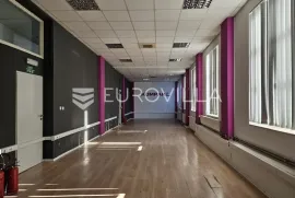 Osijek, Centar grada, poslovni prostor, 400 m2, najam, Osijek, Propriedade comercial