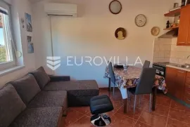 Medulin, najam stana s dvije spavaće sobe na idealnoj lokaciji NKP 50 m2, Medulin, Appartment