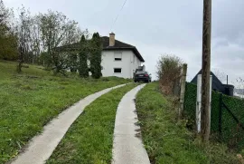 Banostor (Fruska Gora) prelepa kuca sa savrsenim pogledom na Dunav, Beočin, Maison