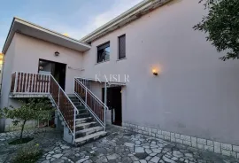 Jadranovo - kuća s okućnicom u blizini mora, Crikvenica, House