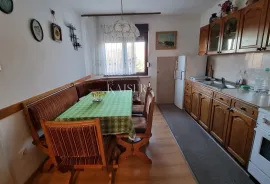 Jadranovo - kuća s okućnicom u blizini mora, Crikvenica, House