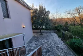 Jadranovo - kuća s okućnicom u blizini mora, Crikvenica, House