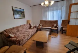 Jadranovo - kuća s okućnicom u blizini mora, Crikvenica, House