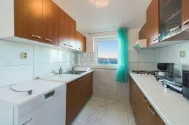 Dramalj - dvoetažni stan s panoramskim pogledom na more, Crikvenica, Wohnung