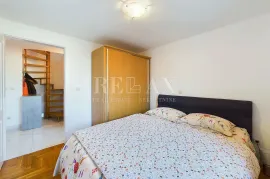 Dramalj - dvoetažni stan s panoramskim pogledom na more, Crikvenica, Wohnung