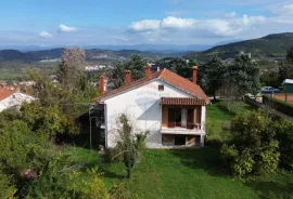 Istra, Pazin obiteljska kuća sa 2 odvojena stana, Pazin, Maison