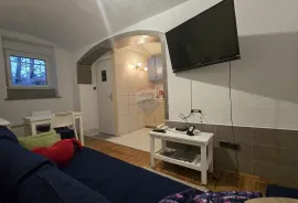 Zagreb, Stan 21m2 s dvorištem u centru grada, Zagreb, Apartamento