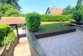 Samobor, Giznik, prekrasna kuća 400 m2 okružena zelenilom, Samobor, Casa