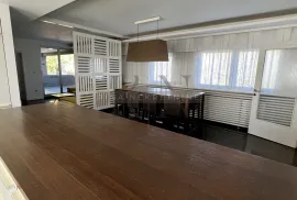 ZAGREB - ILICA - 2.5SOBAN LUX PENTHOUSE SA KROVNOM TERASOM!, Zagreb, Appartment