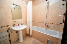 VISOKO POTKROVLJE - PRVI RED DO MORA, Crikvenica, Appartment