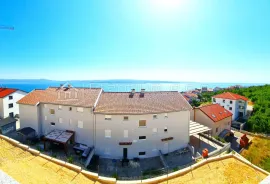 VISOKO POTKROVLJE SA PANORAMSKIM POGLEDOM, Crikvenica, Wohnung