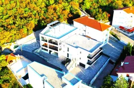 MODERNA GRADNJA - PREDIVNI PENTHOUSE SA GARAŽOM, Crikvenica, Daire