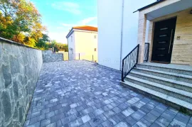 PREDIVNI PENTHOUSE SA GARAŽOM I ZASEBNIM APARTMANOM, Crikvenica, Daire