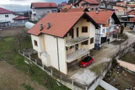 Kuća na dvije etaže 320m2, Kromolj, Sarajevo Centar, Haus