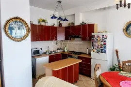 Veli Vrh, Pula - stan s tri spavaće sobe i balkonom, Pula, Appartement