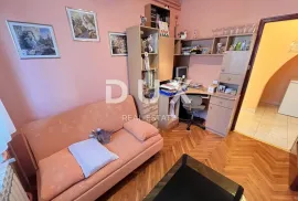 RIJEKA, ČAVLE - Prostrani stan 95m2 3S+DB i GARAŽA, Čavle, Appartment