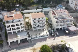 Baška Voda vila 600 m2 blizina mora + pogled na more, Baška Voda, Maison