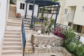 Baška Voda vila 600 m2 blizina mora + pogled na more, Baška Voda, Maison