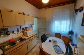 Stan u centru grada, Pula, Appartement