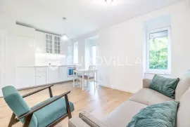 Zagreb, Kvatrić, novouređen trosoban stan 66 m2, Zagreb, Appartement