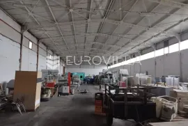 Đakovo, Industrijska zona, 2 skladišta, ukupno 3350 m2, Đakovo, Propriété commerciale