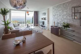 Opatija, luksuzan dvosobni stan NKP 92 m2, bazen, pogled na more, Opatija, Appartement