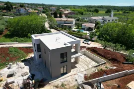 Top Neubau Villa in schöner Lage mit Pool, Kaštelir-Labinci, Σπίτι