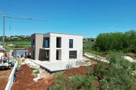 Top Neubau Villa in schöner Lage mit Pool, Kaštelir-Labinci, بيت