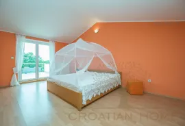 Kuća na vrlo lijepoj intimnoj lokaciji, Poreč, House