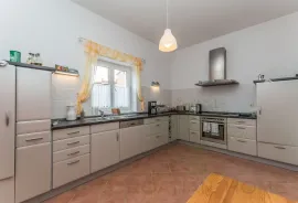 Kuća na vrlo lijepoj intimnoj lokaciji, Poreč, House